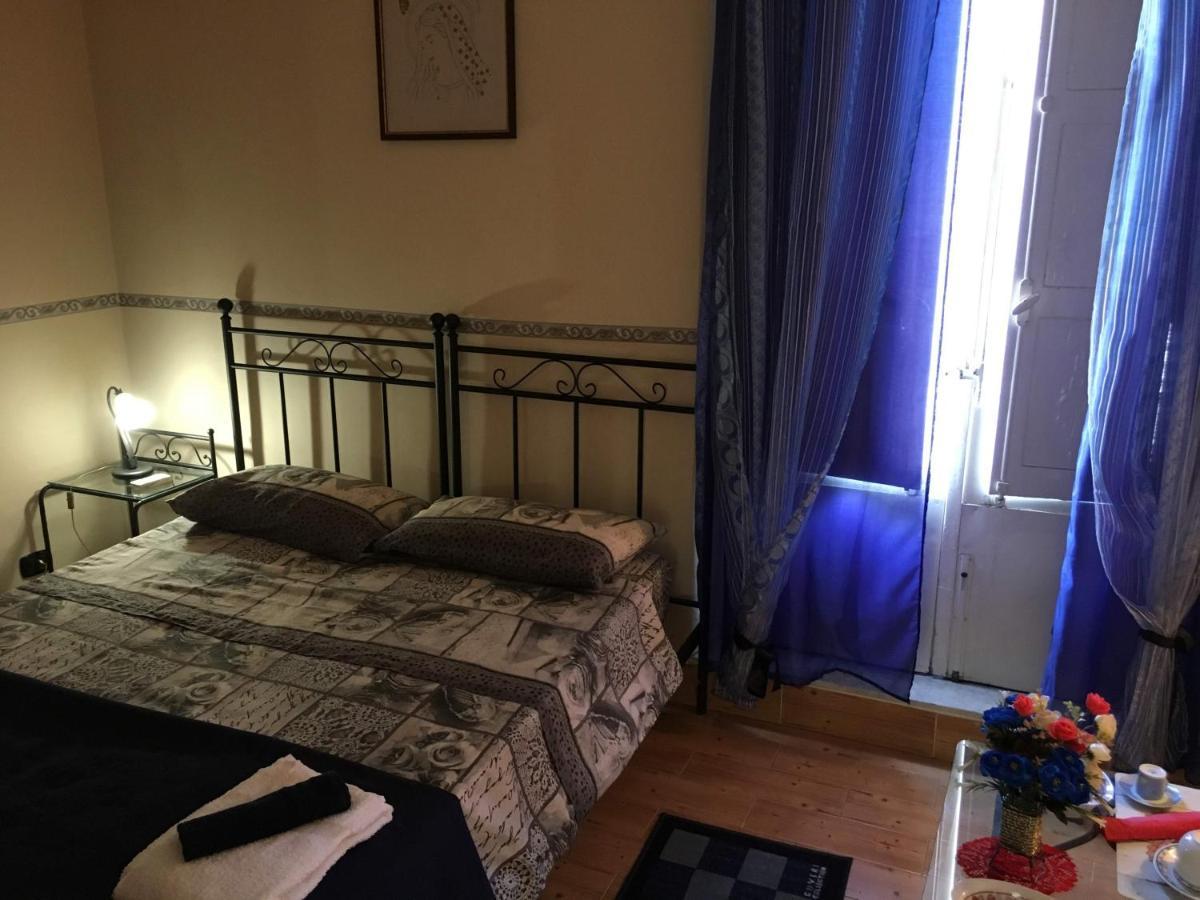 B&B Mistral Di Lizzio Salvatore Giarre Kültér fotó