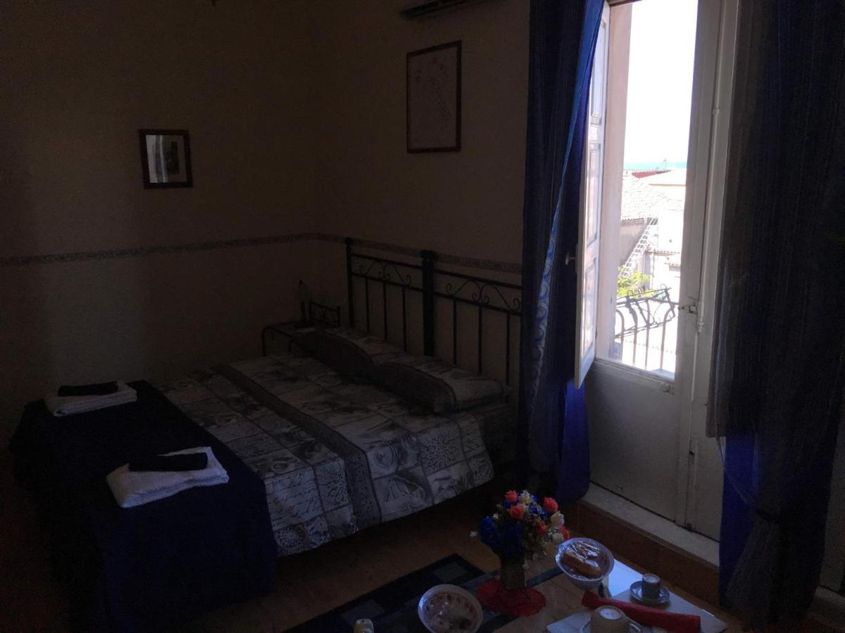 B&B Mistral Di Lizzio Salvatore Giarre Kültér fotó