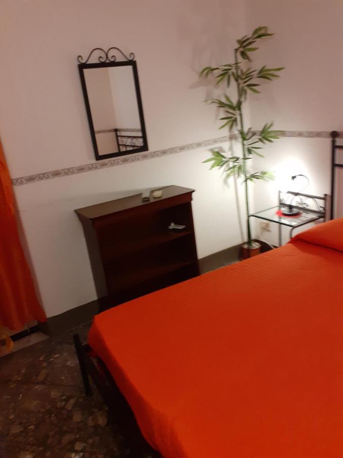 B&B Mistral Di Lizzio Salvatore Giarre Kültér fotó